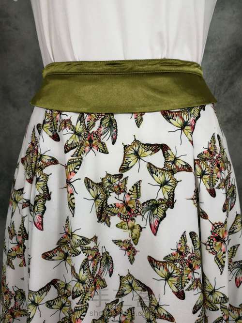 在家也可以轻松做出大牌既视感的百搭半身裙 第11步