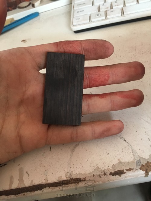 滴胶玫瑰牌子 第1步