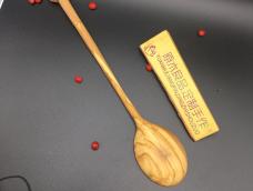 一个橄榄木的长柄木勺教程，希望大家喜欢