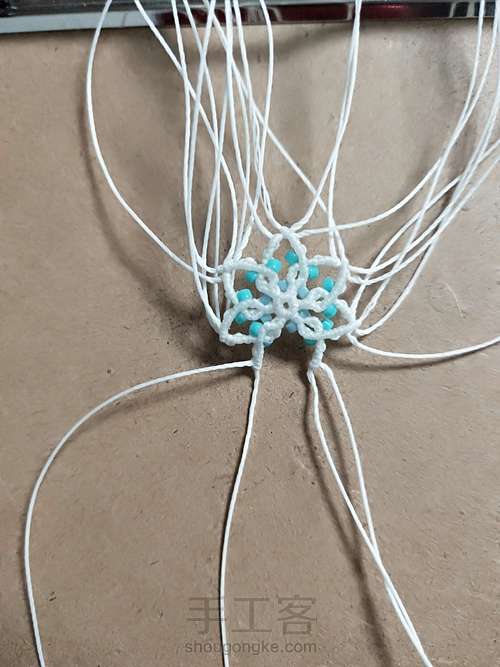 雪落无声·斜卷结手绳 第8步