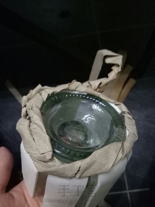 用废弃的瓶子和档案袋做一个多肉的家吧 第6步