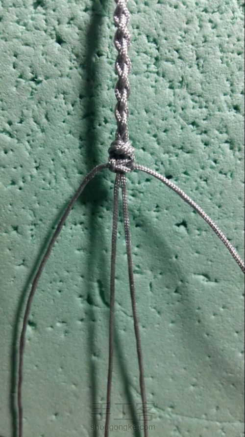 尾扣整理计划6:四股辫尾扣（非原创） 第3步