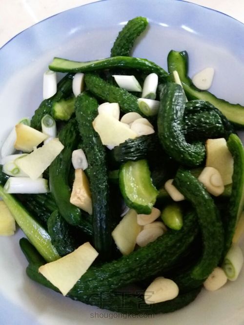 酸甜小黄瓜 第2步