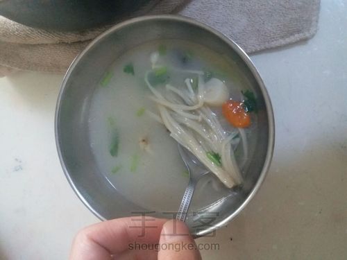 鲜美鲫鱼汤 第7步