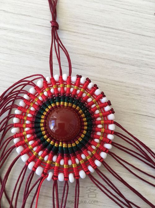 红运当头挂饰。 第11步