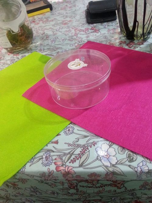 首次上传#彩色存钱罐#旧物改造 第1步