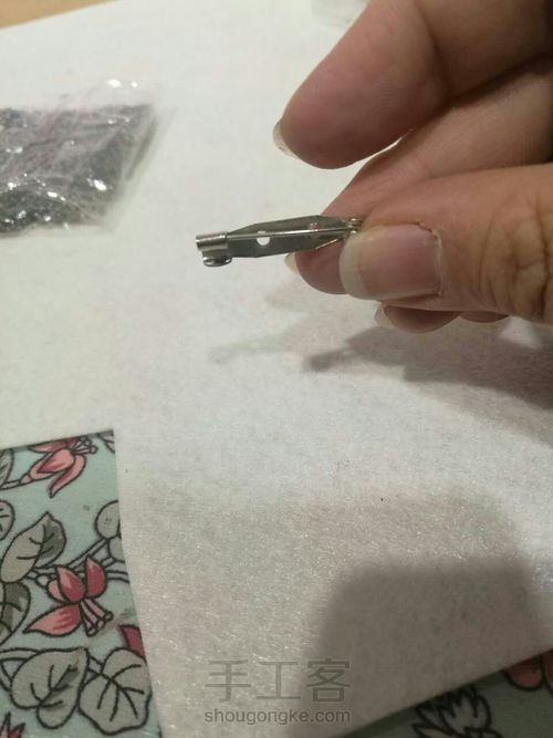 低调的华丽，串珠装饰胸针项链 第29步