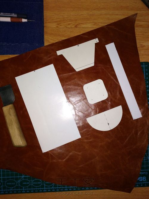 [原创]西部风手帐式钱夹 第2步