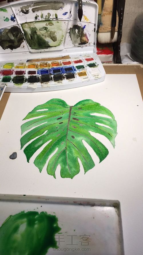 手绘一片小叶子。 第5步