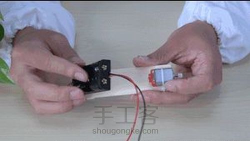 给宝宝做个双轮车,就是这么简单! 第3步