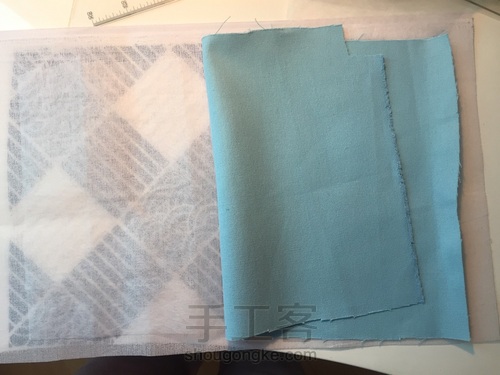 手残党的桶形化(fàn)妆(hé)包 第1步