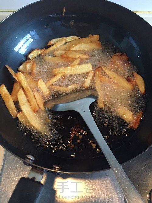 黑暗料理崇拜者的花式炸土豆 第4步