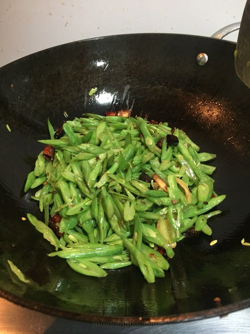 黑暗料理崇拜者的炒四季豆 第7步