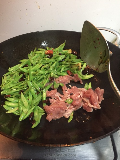 黑暗料理崇拜者的炒四季豆 第8步