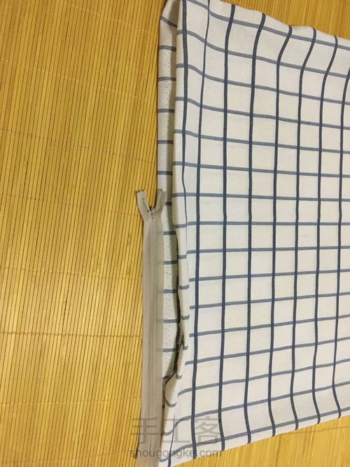 自制清新格子枕头 第4步