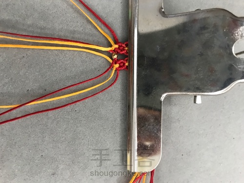 红绳手链 第7步