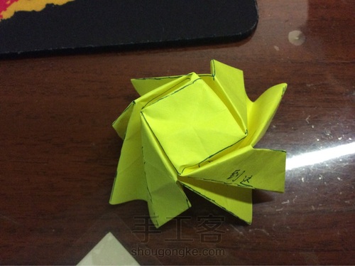 简单纸玫瑰的教程（下） 第6步