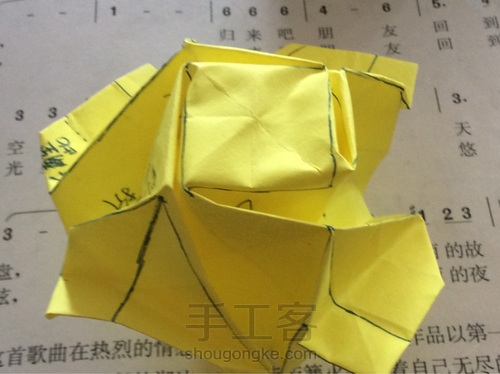 简单纸玫瑰的教程（下） 第22步