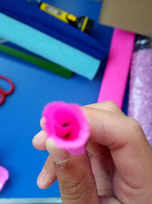 皱纹纸美丽的玫瑰 第10步