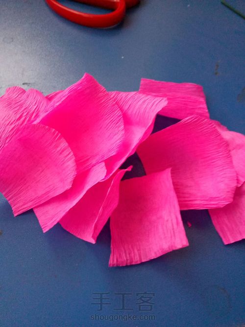 皱纹纸美丽的玫瑰 第7步