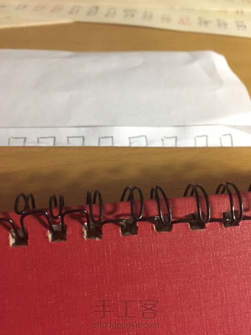 旧台历改造笔记本 第3步