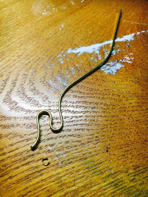 扁流云小凉亭发簪 第1步