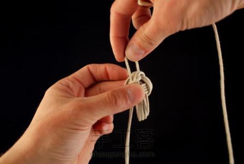 手工编织装饰节点 （一）“猴子拳头”的编织方法【转载】 第17步