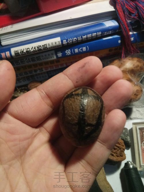 象牙果三界牌雕刻 第3步