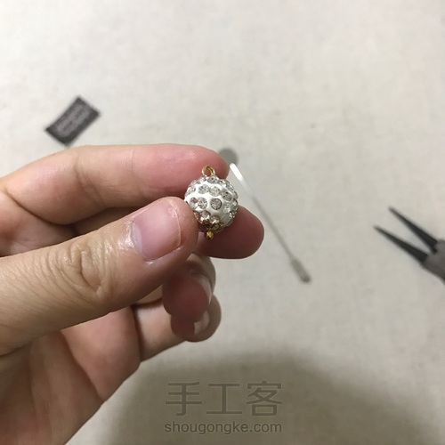 简单制作的胸针 第4步