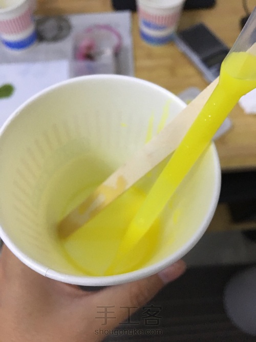 滴胶荷包蛋胸针 第11步