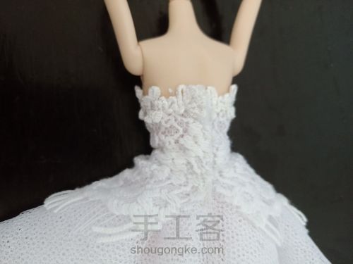 【忘忧手作】蕾丝婚纱礼裙--六分娃衣 第28步
