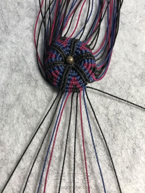 斜卷结多彩花制作 第33步