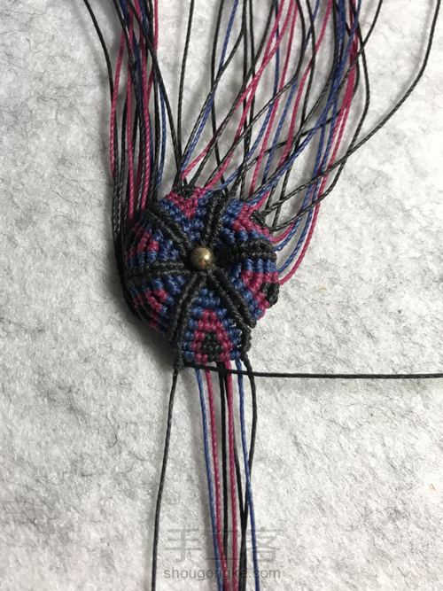 斜卷结多彩花制作 第46步