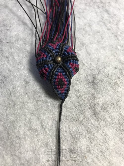 斜卷结多彩花制作 第52步