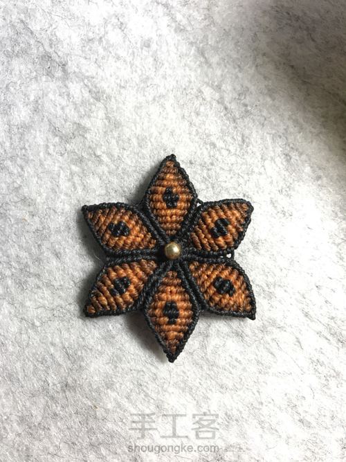 斜卷结多彩花制作 第60步