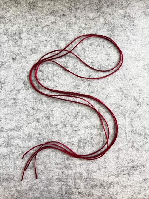 “金玉满堂·平安吉祥”红绳制作技法教学———非遗结绳公益活动体验款 第1步