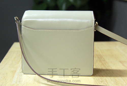 精致小巧的猪鼻子单肩包 第3步