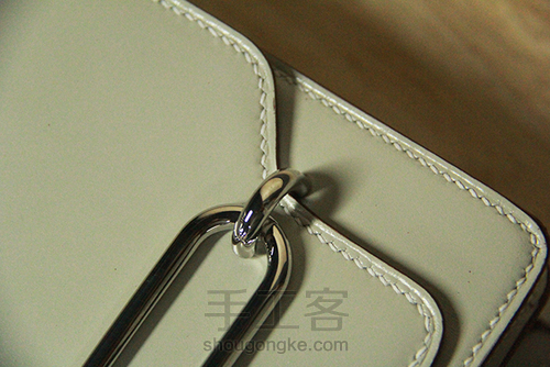 精致小巧的猪鼻子单肩包 第76步