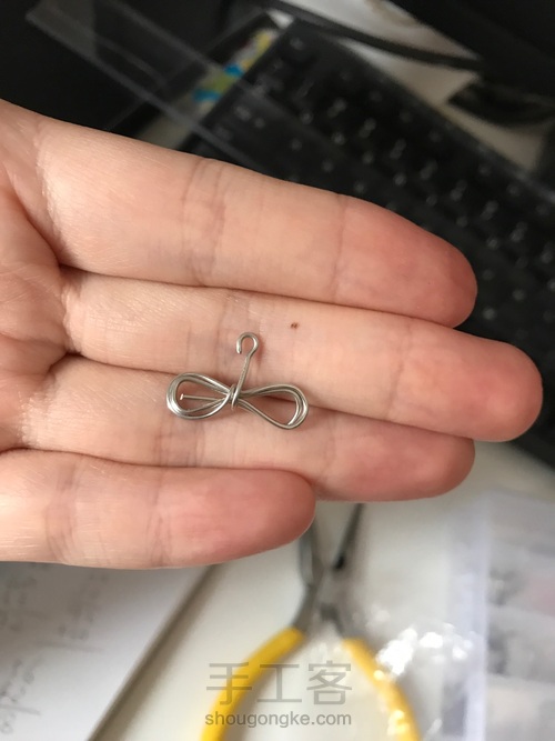 蝴蝶结耳环 第6步