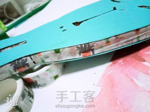快递盒变身手机支架 第5步