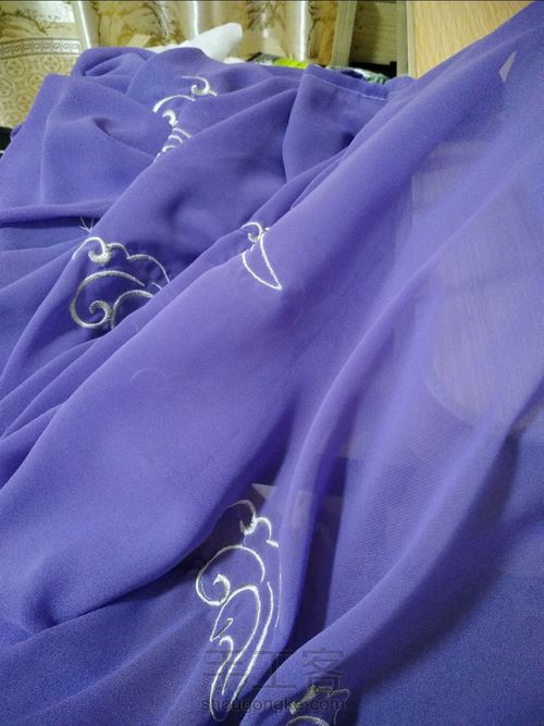 齐腰襦裙 第1步