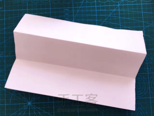 纸艺花:废旧的美术本我们能做神马呢?来一朵美腻的发发吧❤️ 第10步