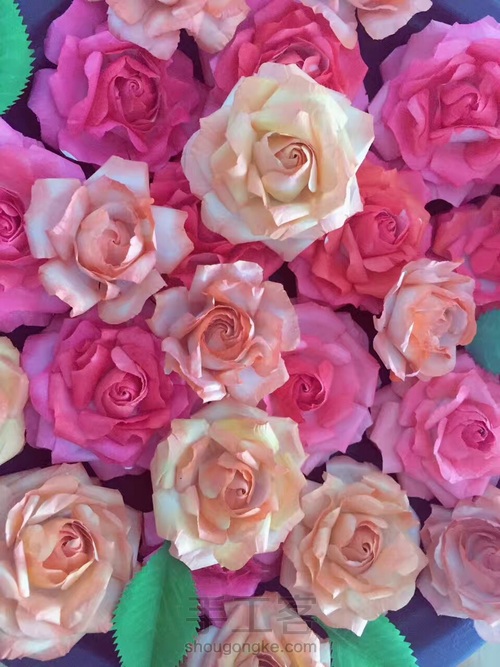 纸艺花:废旧的美术本我们能做神马呢?来一朵美腻的发发吧❤️ 第14步