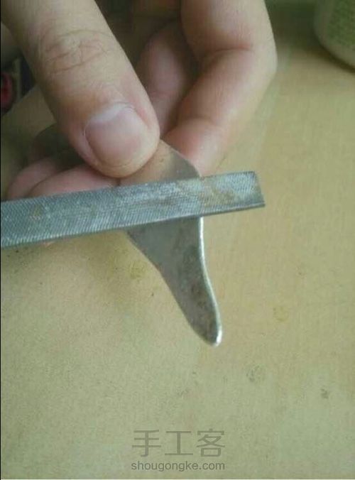 分享DIY手工银戒指和卡子镶嵌过程 第2步