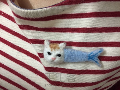 假装是一条鱼的猫 第5步