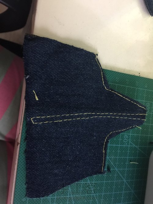 娃衣（牛仔A字裙） 第7步