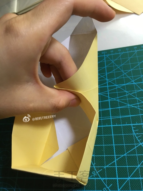 基本盒子能衍生出超多纸折收纳盒 第23步