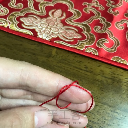 桂花结手绳 第3步