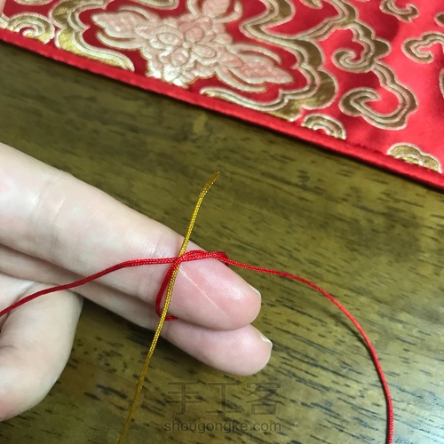 桂花结手绳 第4步