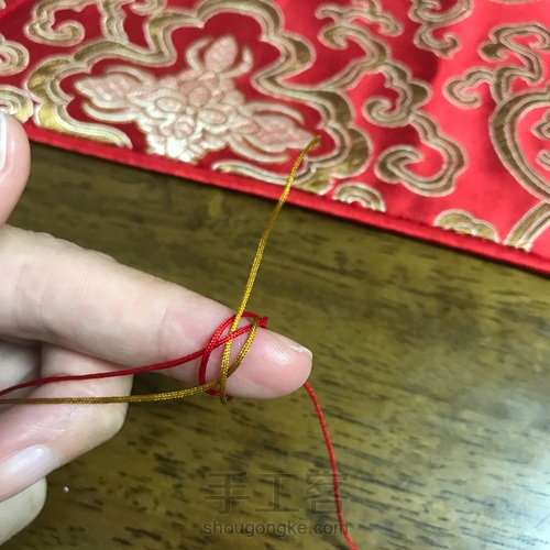 桂花结手绳 第5步